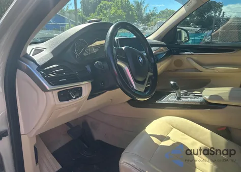 2015 BMW X5 Sdrive35I z USA, uszkodzony, nr VIN 5UXKR2C5XF0H40411